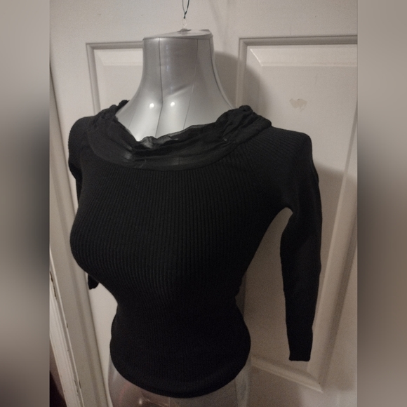 🆕️Cute Black Gathered Cowl Neck Cotton Blend Sweater  Sz M NWT - Picture 1 of 5